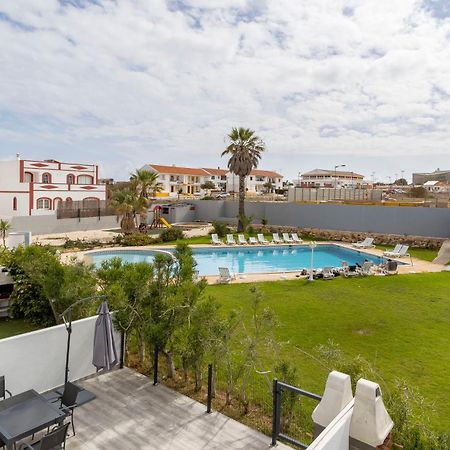 3 Minutes To The Beach, 2 Bedroom Amazing Apt With Balcony, Bbq Grill And Pool サグレス エクステリア 写真