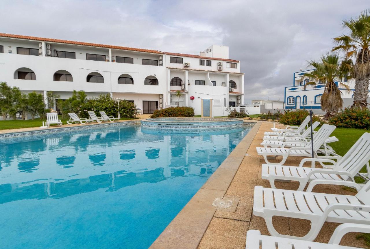 3 Minutes To The Beach, 2 Bedroom Amazing Apt With Balcony, Bbq Grill And Pool サグレス エクステリア 写真